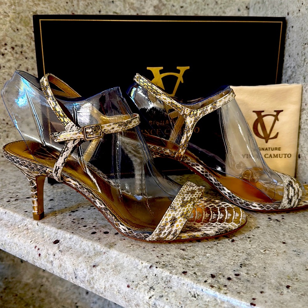 Signature, Vince Camuto